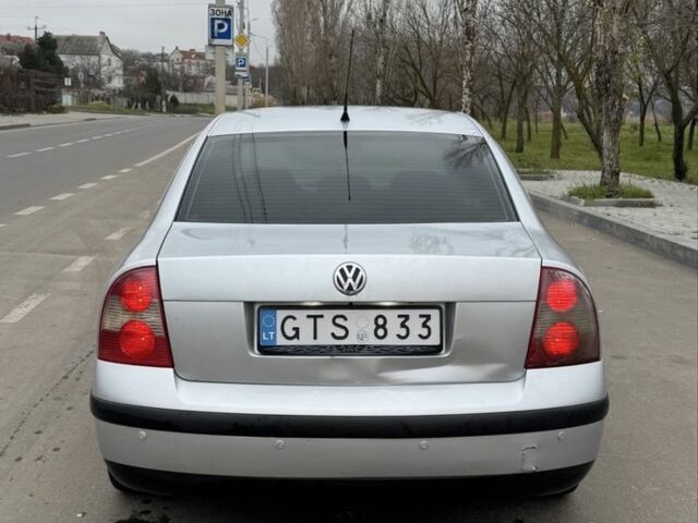 Серый Фольксваген Пассат, объемом двигателя 1.9 л и пробегом 333 тыс. км за 2300 $, фото 6 на Automoto.ua