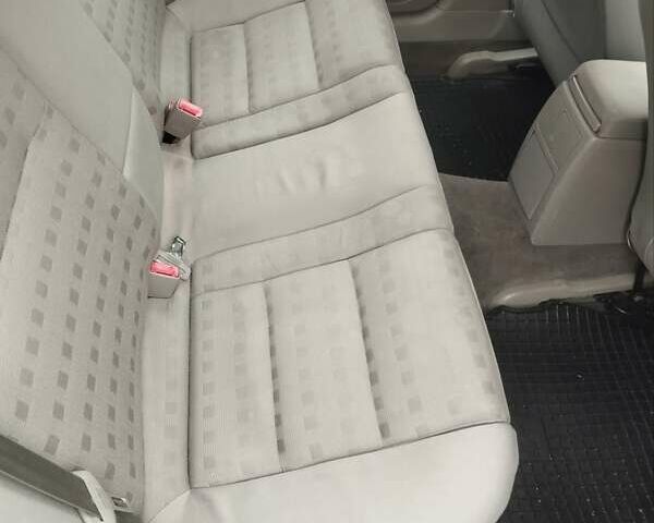 Серый Фольксваген Пассат, объемом двигателя 1.98 л и пробегом 317 тыс. км за 3900 $, фото 8 на Automoto.ua