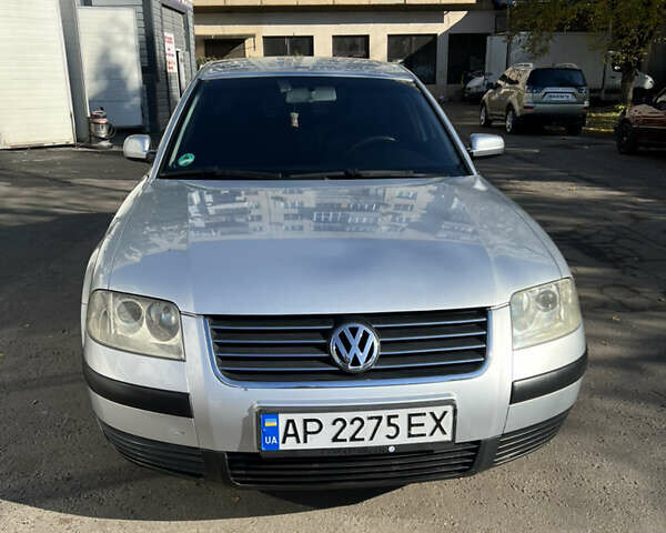 Серый Фольксваген Пассат, объемом двигателя 2 л и пробегом 210 тыс. км за 4800 $, фото 1 на Automoto.ua