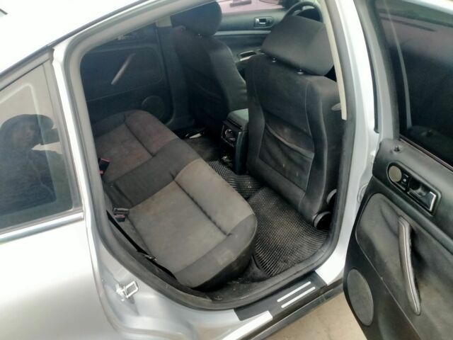 Сірий Фольксваген Пассат, об'ємом двигуна 1.9 л та пробігом 381 тис. км за 3750 $, фото 4 на Automoto.ua