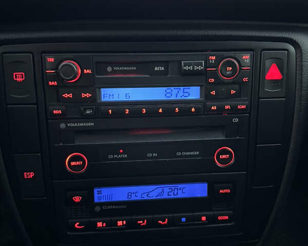 Сірий Фольксваген Пассат, об'ємом двигуна 1.98 л та пробігом 220 тис. км за 5000 $, фото 30 на Automoto.ua