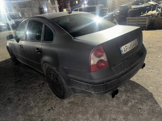 Сірий Фольксваген Пассат, об'ємом двигуна 2.5 л та пробігом 327 тис. км за 2000 $, фото 3 на Automoto.ua