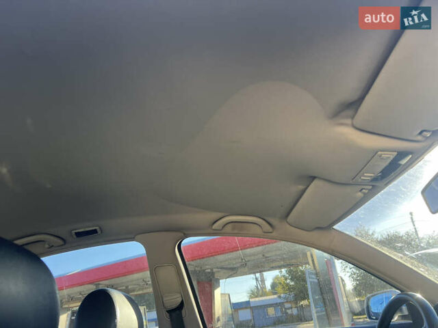 Серый Фольксваген Пассат, объемом двигателя 1.8 л и пробегом 243 тыс. км за 4500 $, фото 9 на Automoto.ua