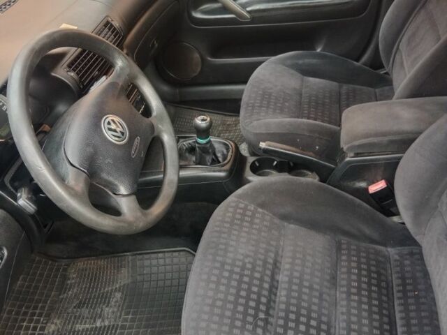 Серый Фольксваген Пассат, объемом двигателя 0 л и пробегом 25 тыс. км за 4000 $, фото 3 на Automoto.ua