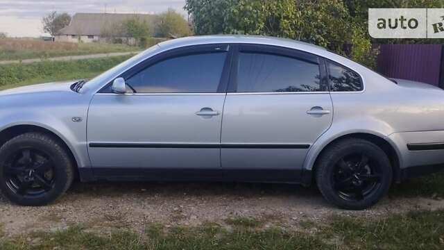 Сірий Фольксваген Пассат, об'ємом двигуна 1.9 л та пробігом 370 тис. км за 4000 $, фото 2 на Automoto.ua