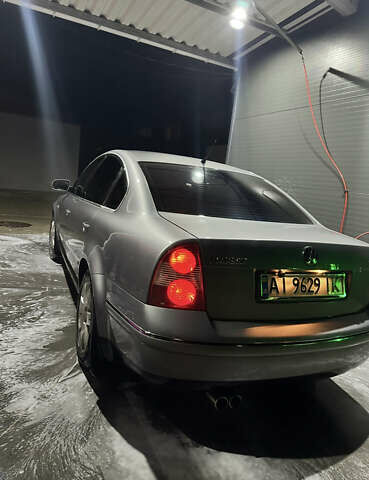 Серый Фольксваген Пассат, объемом двигателя 2.32 л и пробегом 388 тыс. км за 4650 $, фото 2 на Automoto.ua