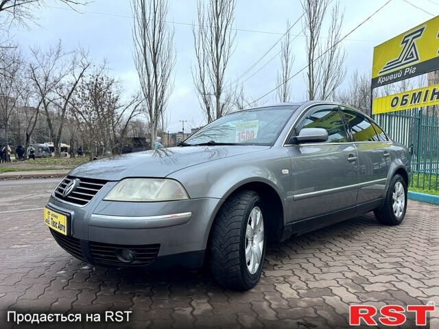 Серый Фольксваген Пассат, объемом двигателя 2.5 л и пробегом 325 тыс. км за 5350 $, фото 2 на Automoto.ua