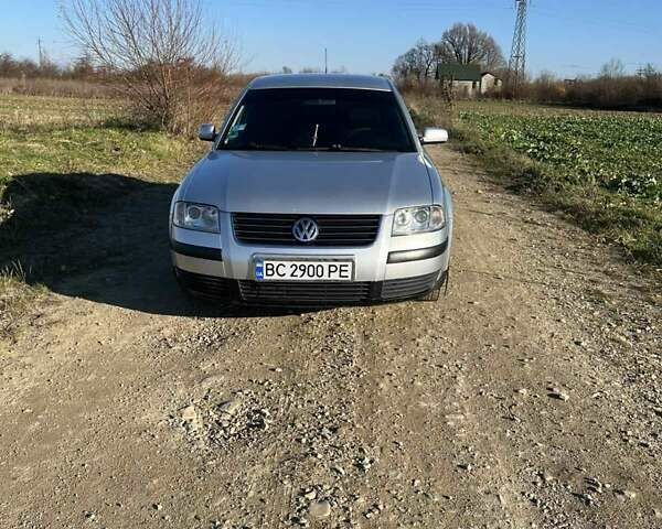 Сірий Фольксваген Пассат, об'ємом двигуна 2 л та пробігом 298 тис. км за 4500 $, фото 1 на Automoto.ua