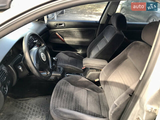 Серый Фольксваген Пассат, объемом двигателя 1.98 л и пробегом 355 тыс. км за 4000 $, фото 8 на Automoto.ua