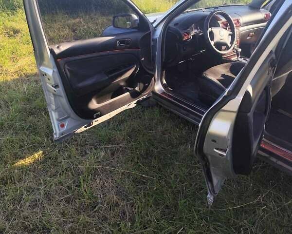 Серый Фольксваген Пассат, объемом двигателя 1.78 л и пробегом 277 тыс. км за 4200 $, фото 10 на Automoto.ua