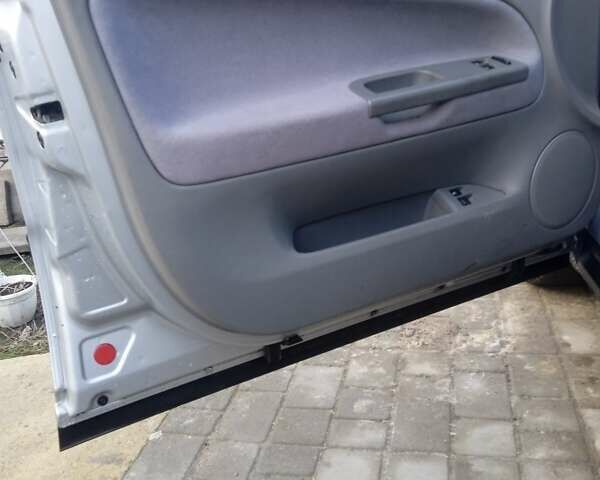 Серый Фольксваген Пассат, объемом двигателя 2 л и пробегом 225 тыс. км за 5500 $, фото 5 на Automoto.ua