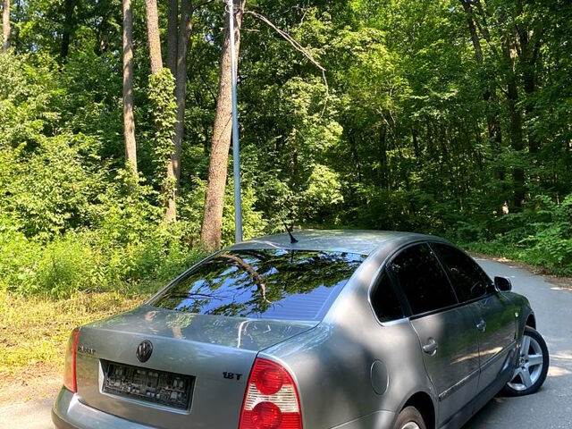 Сірий Фольксваген Пассат, об'ємом двигуна 1.8 л та пробігом 296 тис. км за 5700 $, фото 2 на Automoto.ua