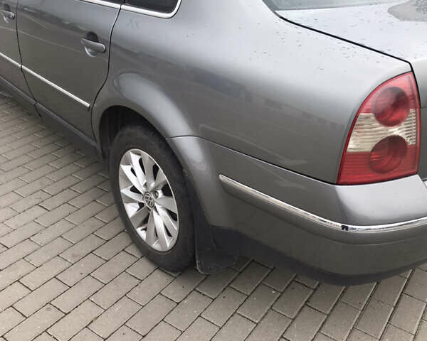 Серый Фольксваген Пассат, объемом двигателя 1.8 л и пробегом 273 тыс. км за 5200 $, фото 7 на Automoto.ua