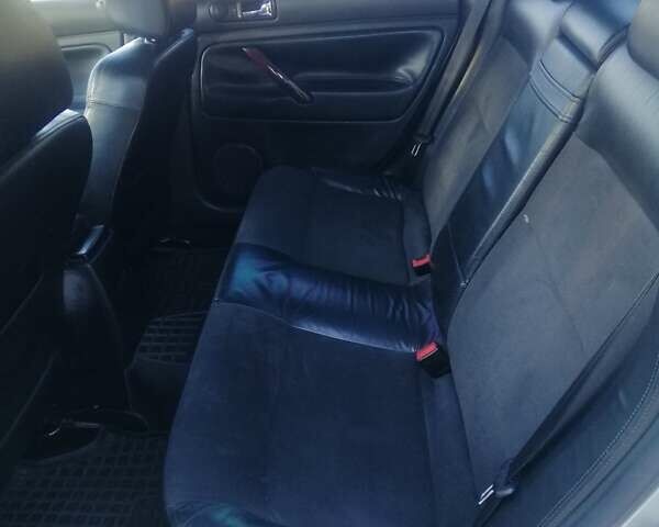 Серый Фольксваген Пассат, объемом двигателя 1.78 л и пробегом 315 тыс. км за 4000 $, фото 4 на Automoto.ua