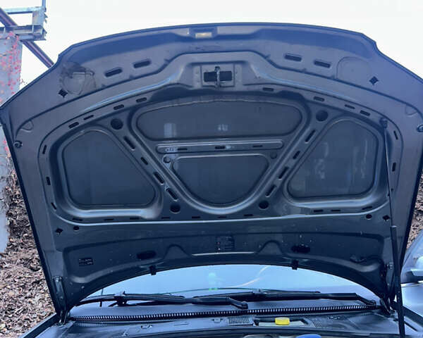 Серый Фольксваген Пассат, объемом двигателя 1.6 л и пробегом 286 тыс. км за 5200 $, фото 24 на Automoto.ua