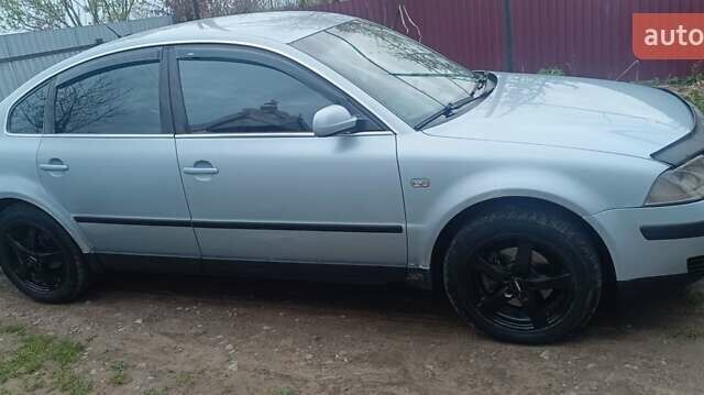 Сірий Фольксваген Пассат, об'ємом двигуна 1.9 л та пробігом 370 тис. км за 4000 $, фото 6 на Automoto.ua