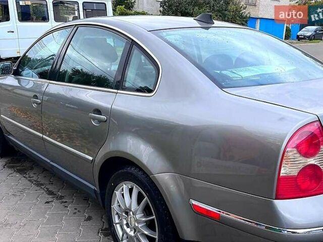 Серый Фольксваген Пассат, объемом двигателя 1.8 л и пробегом 316 тыс. км за 5500 $, фото 2 на Automoto.ua