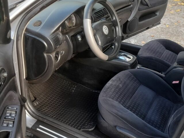 Серый Фольксваген Пассат, объемом двигателя 2.5 л и пробегом 320 тыс. км за 4500 $, фото 5 на Automoto.ua