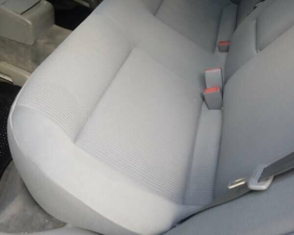 Серый Фольксваген Пассат, объемом двигателя 2 л и пробегом 225 тыс. км за 5500 $, фото 8 на Automoto.ua