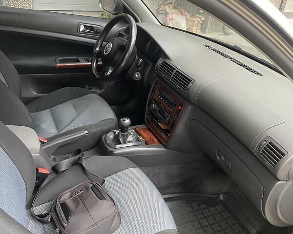 Серый Фольксваген Пассат, объемом двигателя 1.98 л и пробегом 269 тыс. км за 5700 $, фото 4 на Automoto.ua