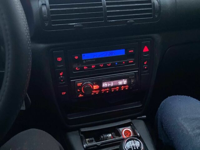 Серый Фольксваген Пассат, объемом двигателя 1.6 л и пробегом 271 тыс. км за 5200 $, фото 6 на Automoto.ua