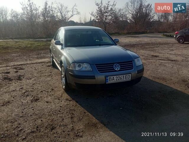 Серый Фольксваген Пассат, объемом двигателя 1.6 л и пробегом 289 тыс. км за 4800 $, фото 4 на Automoto.ua