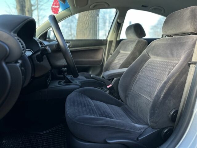 Серый Фольксваген Пассат, объемом двигателя 2 л и пробегом 256 тыс. км за 5600 $, фото 6 на Automoto.ua