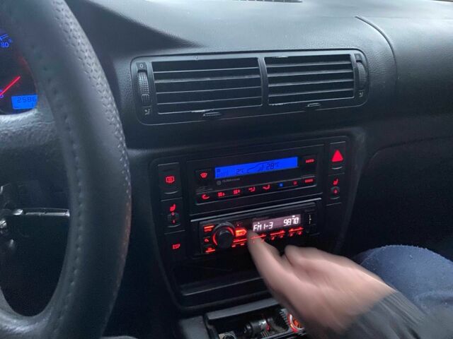 Серый Фольксваген Пассат, объемом двигателя 1.6 л и пробегом 271 тыс. км за 5200 $, фото 5 на Automoto.ua