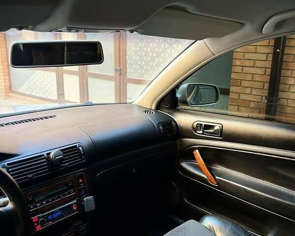 Серый Фольксваген Пассат, объемом двигателя 1.78 л и пробегом 330 тыс. км за 5400 $, фото 6 на Automoto.ua