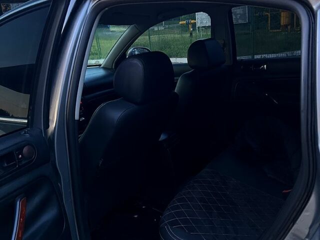 Сірий Фольксваген Пассат, об'ємом двигуна 1.8 л та пробігом 314 тис. км за 4600 $, фото 11 на Automoto.ua