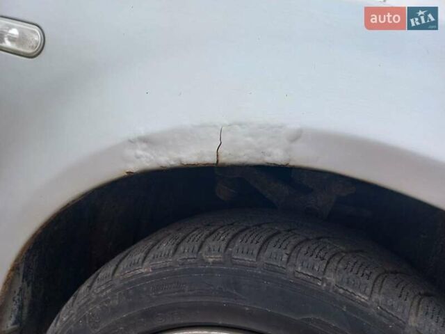 Серый Фольксваген Пассат, объемом двигателя 2.5 л и пробегом 424 тыс. км за 5150 $, фото 18 на Automoto.ua