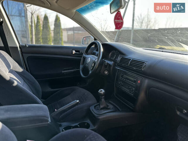 Серый Фольксваген Пассат, объемом двигателя 2 л и пробегом 256 тыс. км за 5600 $, фото 44 на Automoto.ua