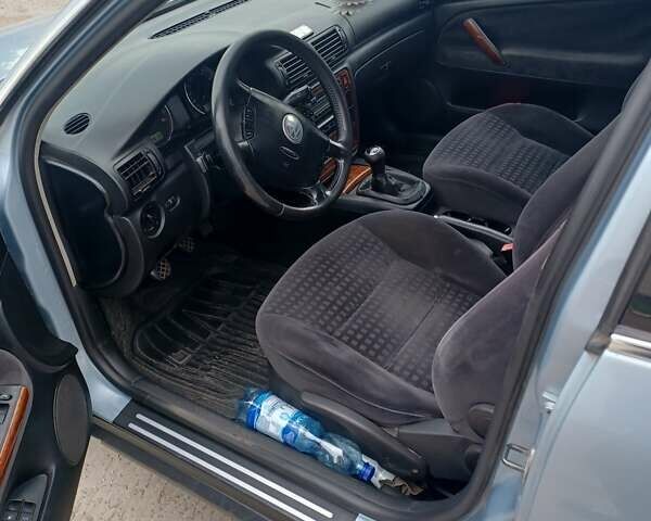 Серый Фольксваген Пассат, объемом двигателя 1.9 л и пробегом 310 тыс. км за 5000 $, фото 2 на Automoto.ua