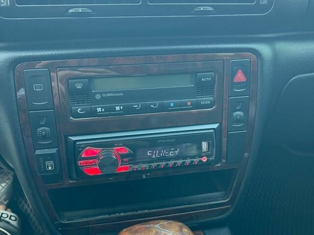 Серый Фольксваген Пассат, объемом двигателя 1.8 л и пробегом 223 тыс. км за 5300 $, фото 12 на Automoto.ua