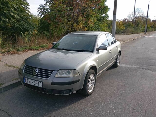 Серый Фольксваген Пассат, объемом двигателя 1.9 л и пробегом 220 тыс. км за 1907 $, фото 1 на Automoto.ua