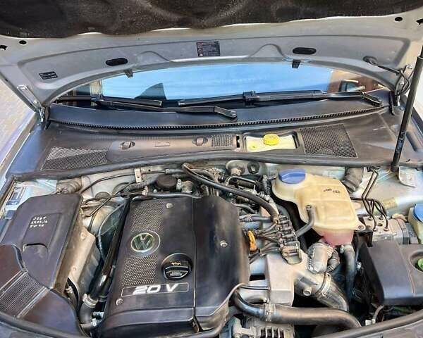 Серый Фольксваген Пассат, объемом двигателя 1.78 л и пробегом 330 тыс. км за 5400 $, фото 7 на Automoto.ua