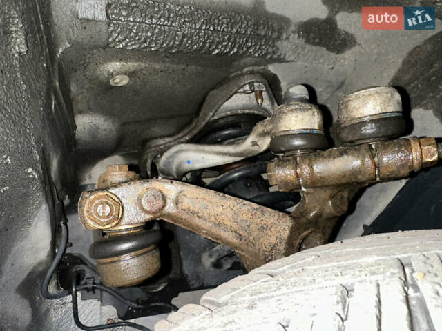 Серый Фольксваген Пассат, объемом двигателя 1.6 л и пробегом 286 тыс. км за 5200 $, фото 23 на Automoto.ua