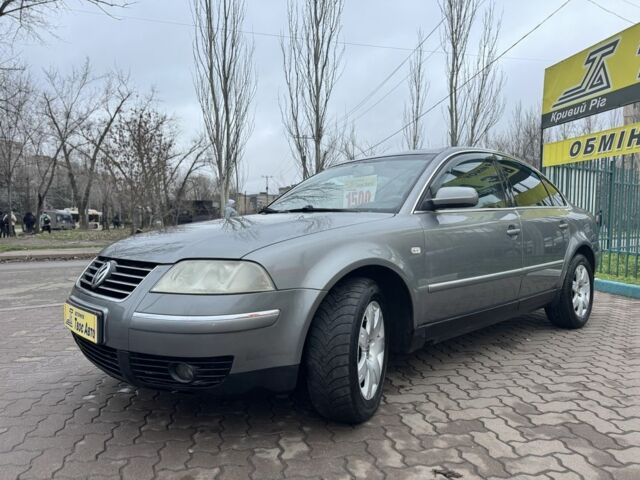 Серый Фольксваген Пассат, объемом двигателя 2.5 л и пробегом 325 тыс. км за 5350 $, фото 2 на Automoto.ua