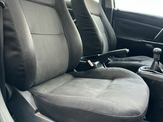 Серый Фольксваген Пассат, объемом двигателя 1.9 л и пробегом 400 тыс. км за 1999 $, фото 11 на Automoto.ua