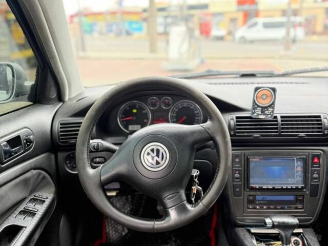 Сірий Фольксваген Пассат, об'ємом двигуна 2.5 л та пробігом 400 тис. км за 2800 $, фото 6 на Automoto.ua