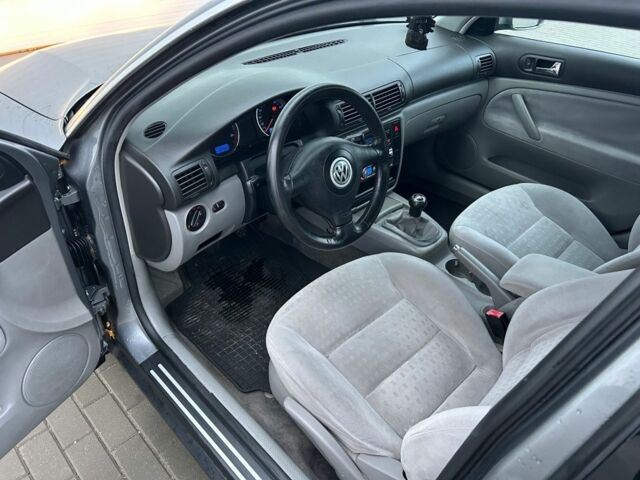 Сірий Фольксваген Пассат, об'ємом двигуна 0 л та пробігом 278 тис. км за 1900 $, фото 6 на Automoto.ua