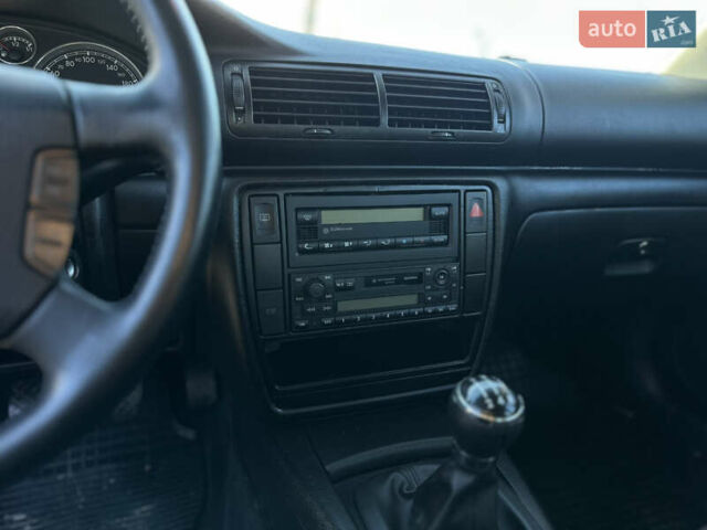 Серый Фольксваген Пассат, объемом двигателя 2 л и пробегом 256 тыс. км за 5600 $, фото 29 на Automoto.ua