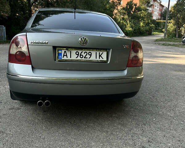 Серый Фольксваген Пассат, объемом двигателя 2.32 л и пробегом 388 тыс. км за 4650 $, фото 6 на Automoto.ua