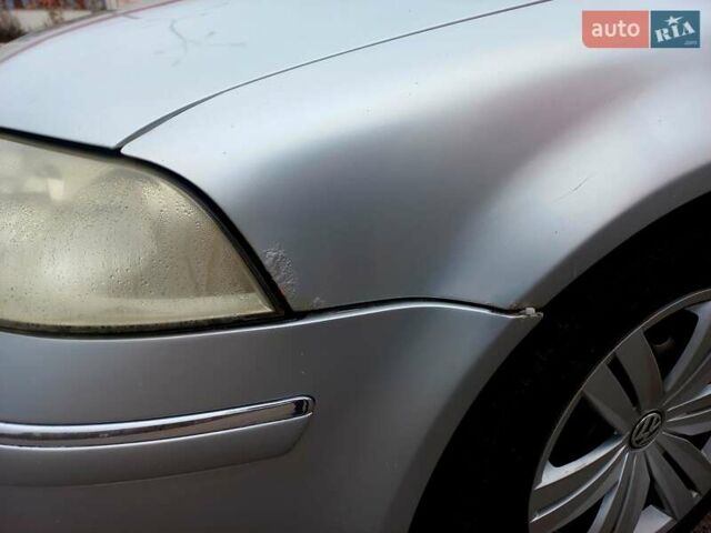 Серый Фольксваген Пассат, объемом двигателя 2.5 л и пробегом 424 тыс. км за 5150 $, фото 17 на Automoto.ua