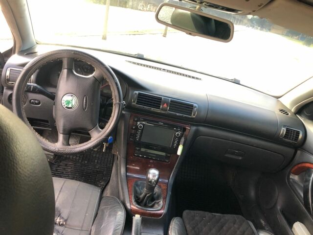 Серый Фольксваген Пассат, объемом двигателя 1.9 л и пробегом 367 тыс. км за 3850 $, фото 1 на Automoto.ua