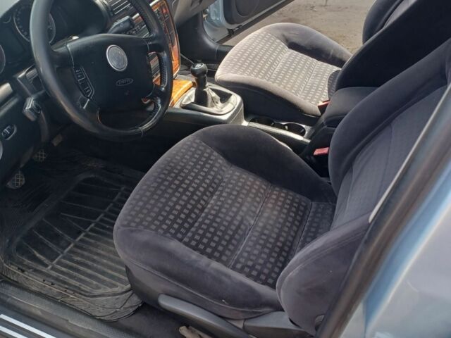 Сірий Фольксваген Пассат, об'ємом двигуна 0 л та пробігом 310 тис. км за 5100 $, фото 3 на Automoto.ua