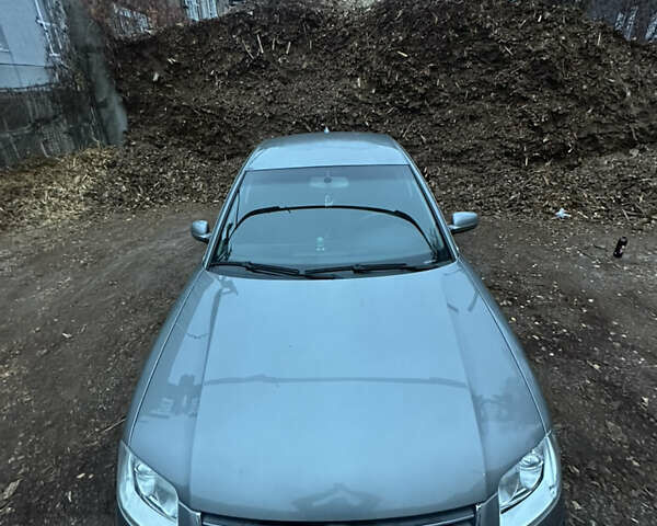 Серый Фольксваген Пассат, объемом двигателя 1.6 л и пробегом 286 тыс. км за 5200 $, фото 8 на Automoto.ua