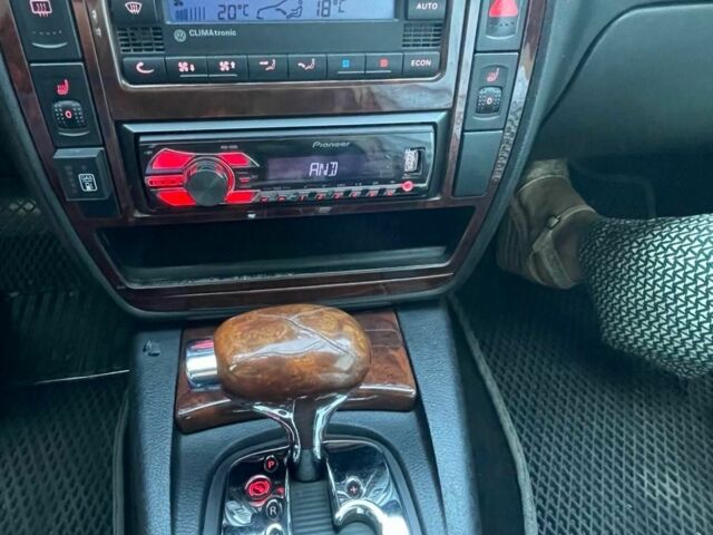 Серый Фольксваген Пассат, объемом двигателя 1.8 л и пробегом 223 тыс. км за 5300 $, фото 4 на Automoto.ua