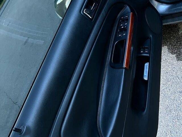 Сірий Фольксваген Пассат, об'ємом двигуна 1.8 л та пробігом 314 тис. км за 4600 $, фото 8 на Automoto.ua