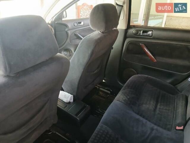 Серый Фольксваген Пассат, объемом двигателя 1.9 л и пробегом 254 тыс. км за 3700 $, фото 1 на Automoto.ua